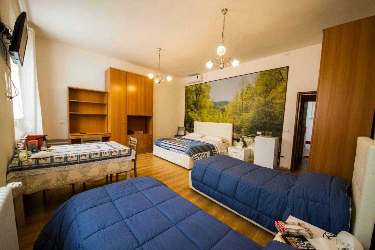 Bed & Breakfast Porta Santi チェゼーナ エクステリア 写真